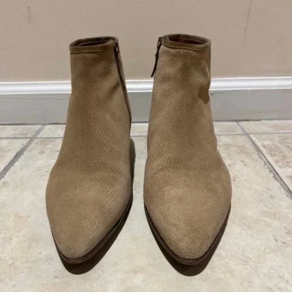 Beige Aquatalia Suede Pointed Ankle Boots / Booties [Size 8.5]